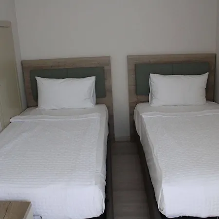Korfez Tatil Beldesi Отель Гюре