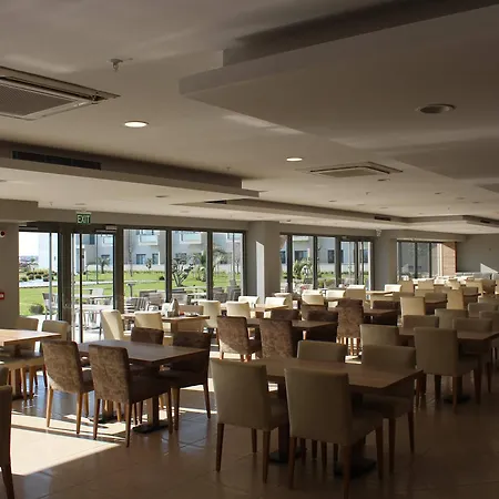 Korfez Tatil Beldesi Отель Гюре
